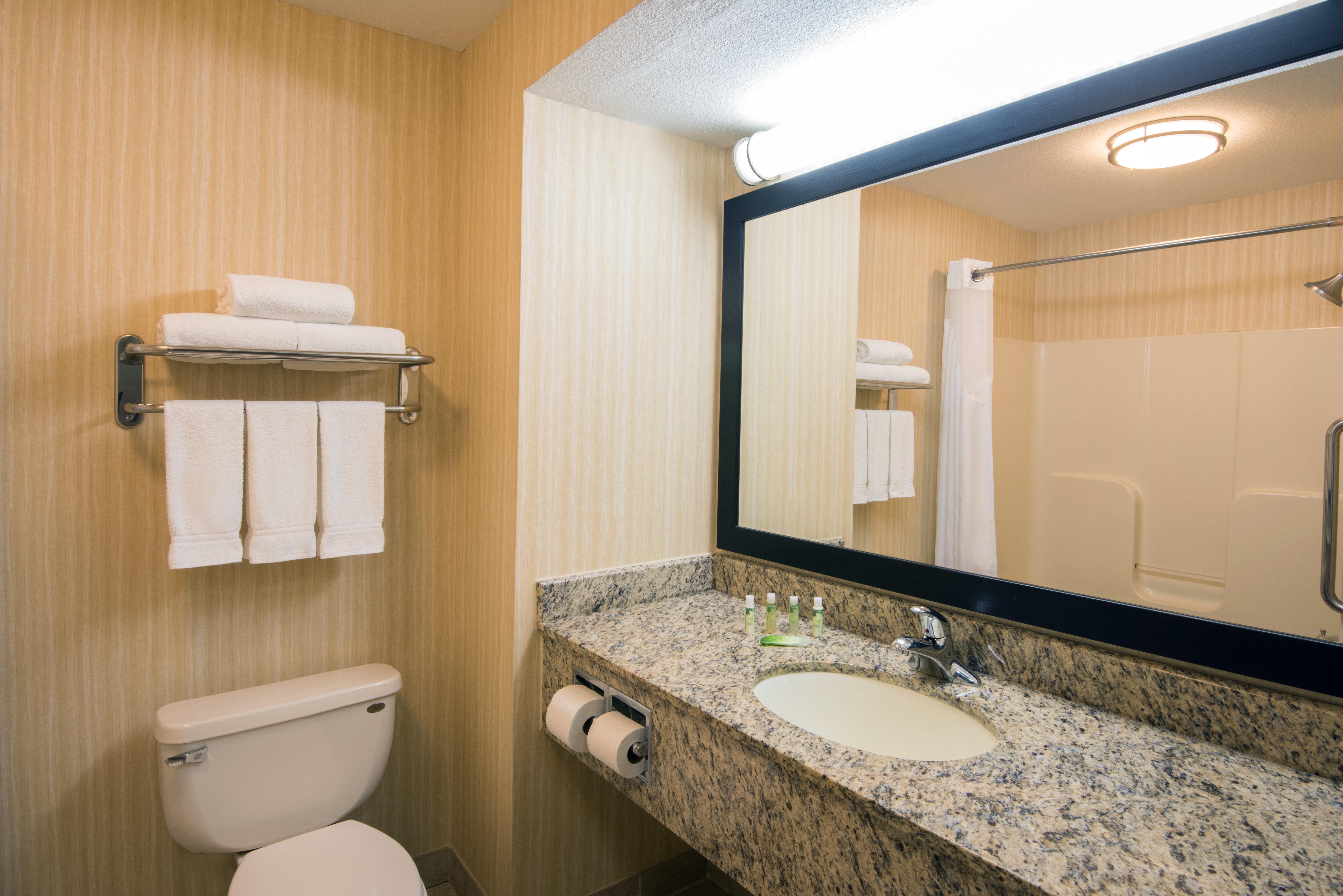 Holiday Inn Express Hotel & Suites Wauseon By Ihg Exterior foto