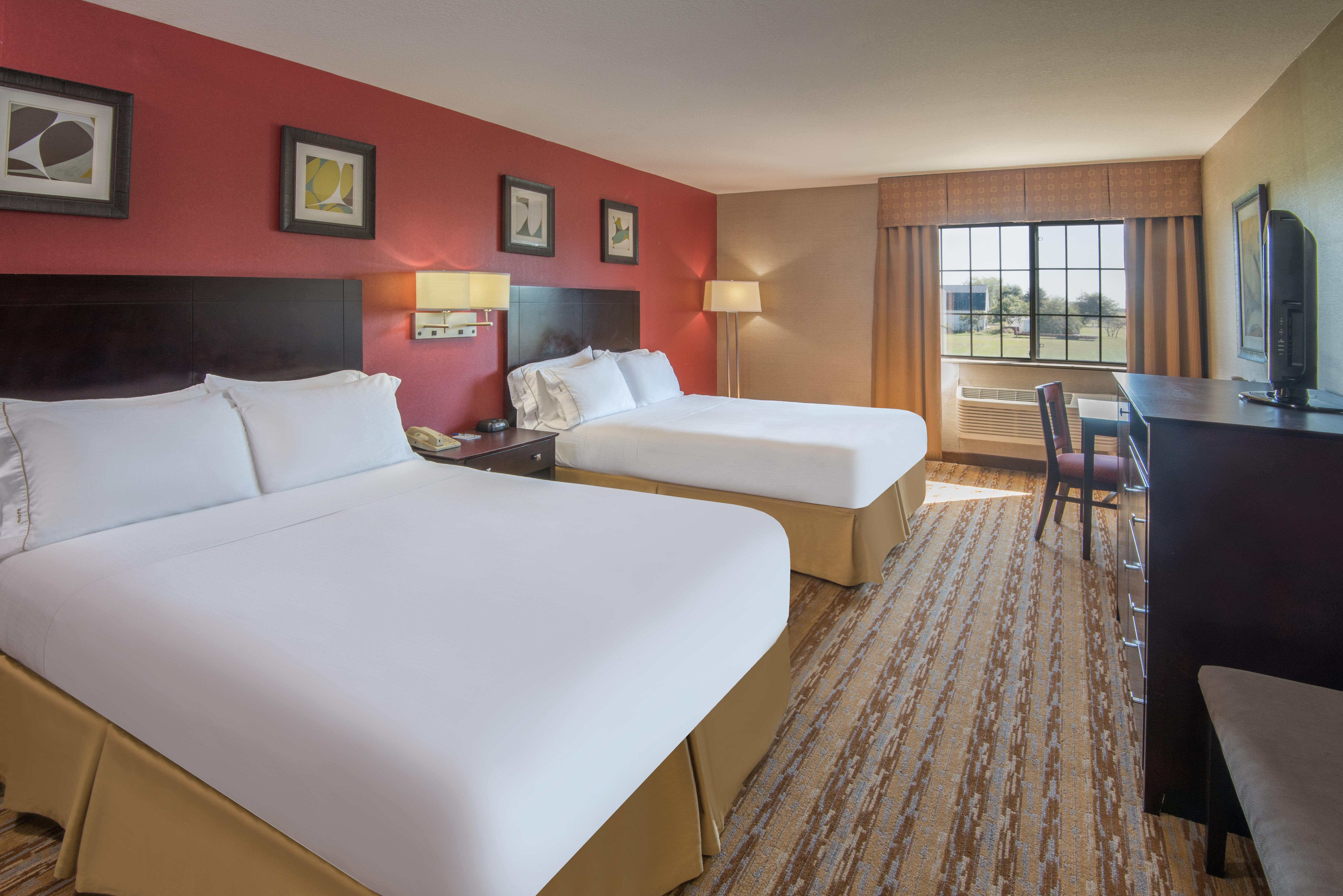 Holiday Inn Express Hotel & Suites Wauseon By Ihg Exterior foto